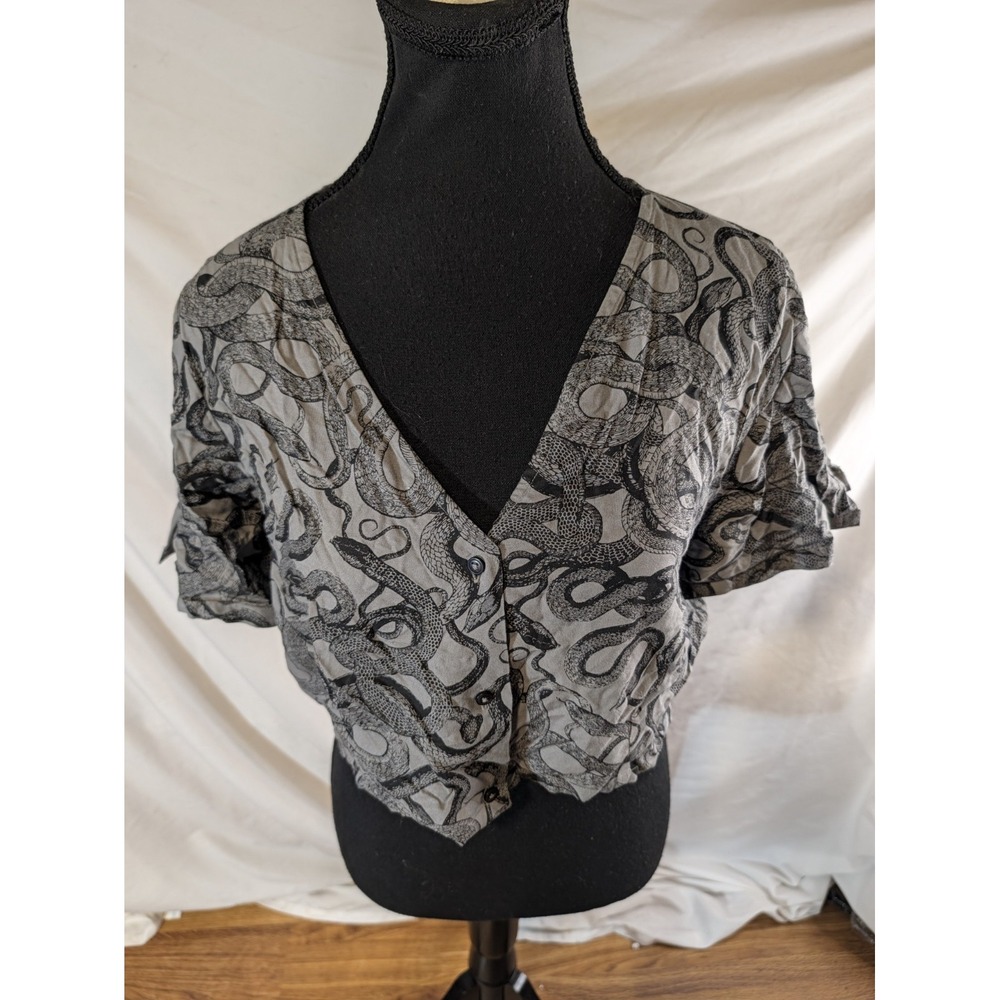 Disturbia US Size 10 Gray Snake Print Crop Top Button Up